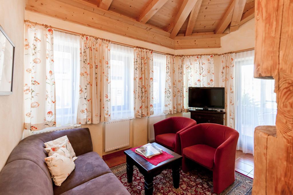 Alimonte Romantic Appartements Sankt Johann in Tirol Buitenkant foto